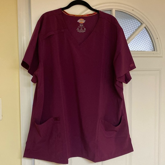 Dickies Women's EDS Essentials Scrub Top and Bottom - Wine - Picture 1 of 11